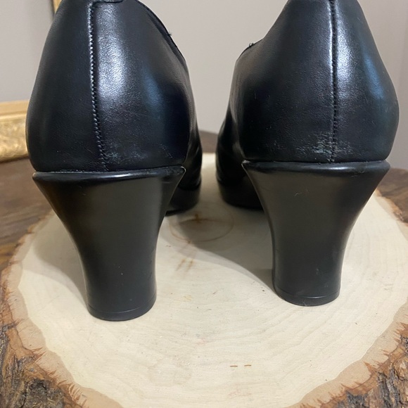 Dansko Bennett Nappa black 2.75" leather bootie/heels. Women's EU 39 (US 8.5) - Picture 6 of 10